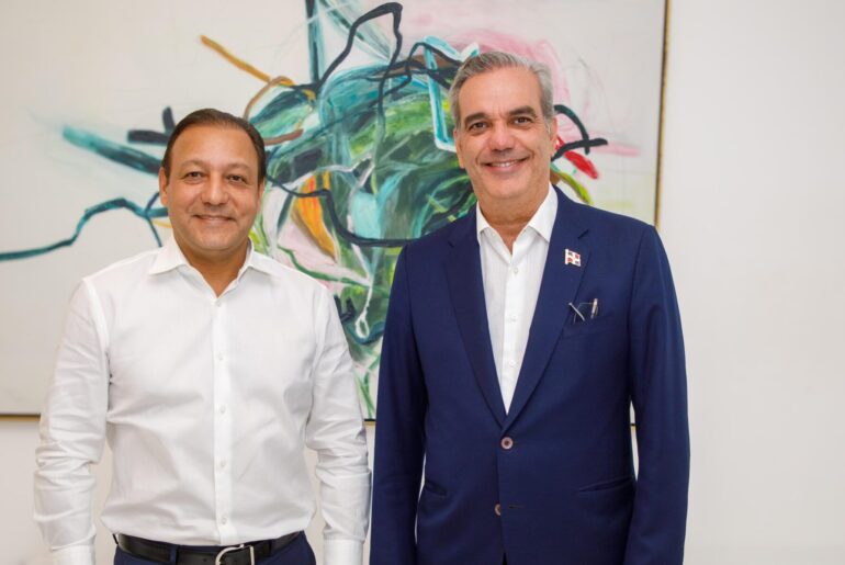 Abel Martínez y Luis Abinader.