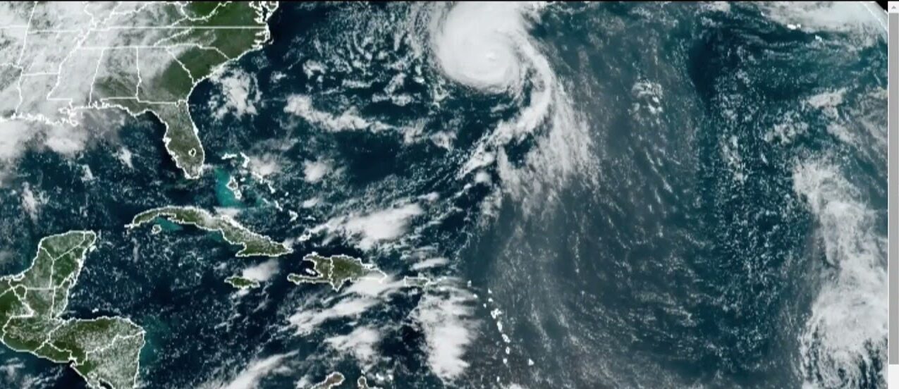 Vaguada y onda tropical continuarán generando aguaceros, tronadas y ráfagas de viento onda y vaguada