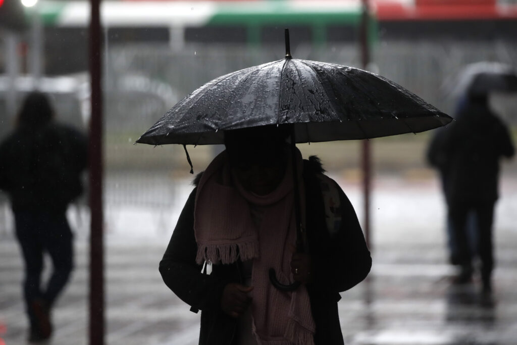 Indomet: Sistema frontal debilitado y viento inciden en las condiciones del tiempo indomet