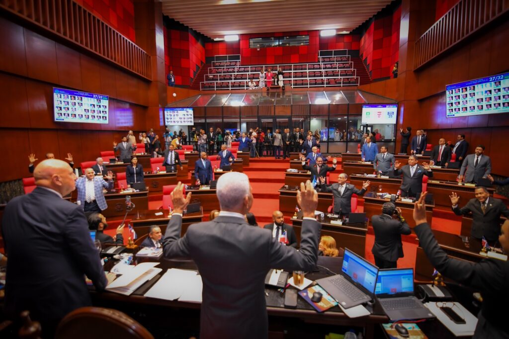 Senado convierte en ley el nuevo Código Penal senado, codigo penal