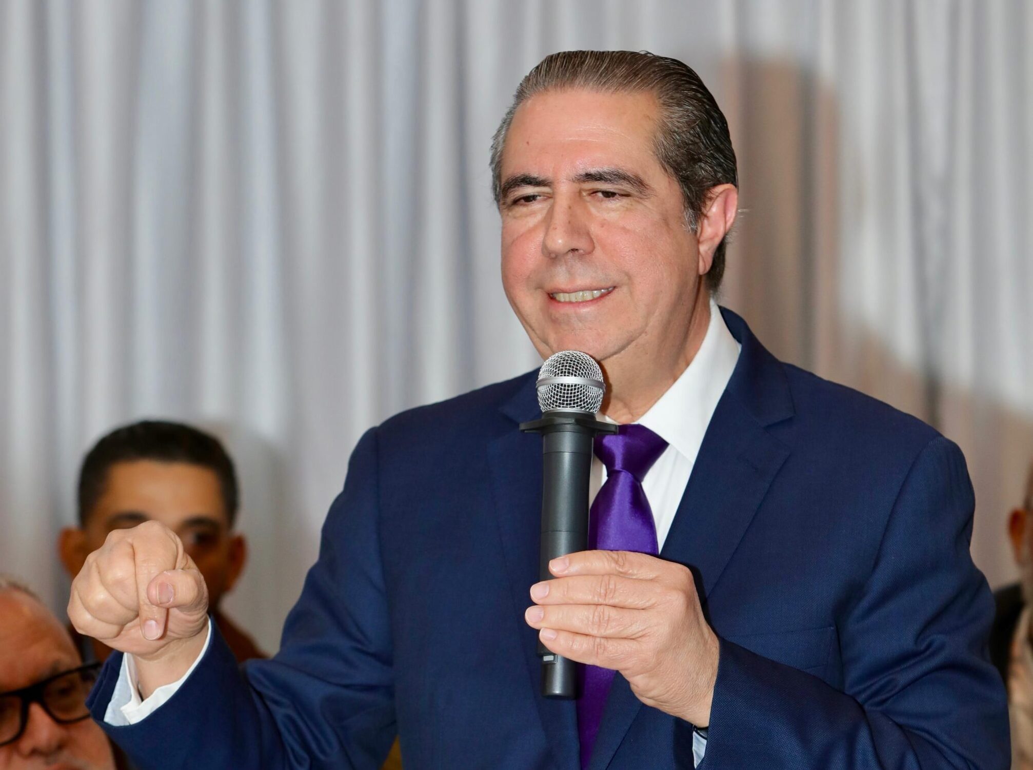 Francisco Javier García lidera preferencia de peledeístas, según encuesta de ACD Media Francisco Javier García